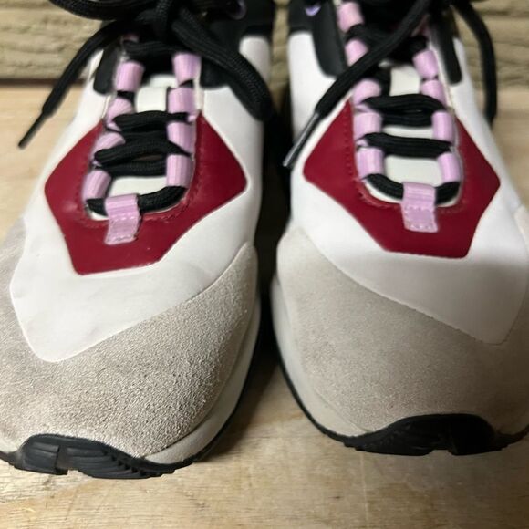 Puma thunder Rive Droite sneakers women’s 6 - Picture 2 of 9